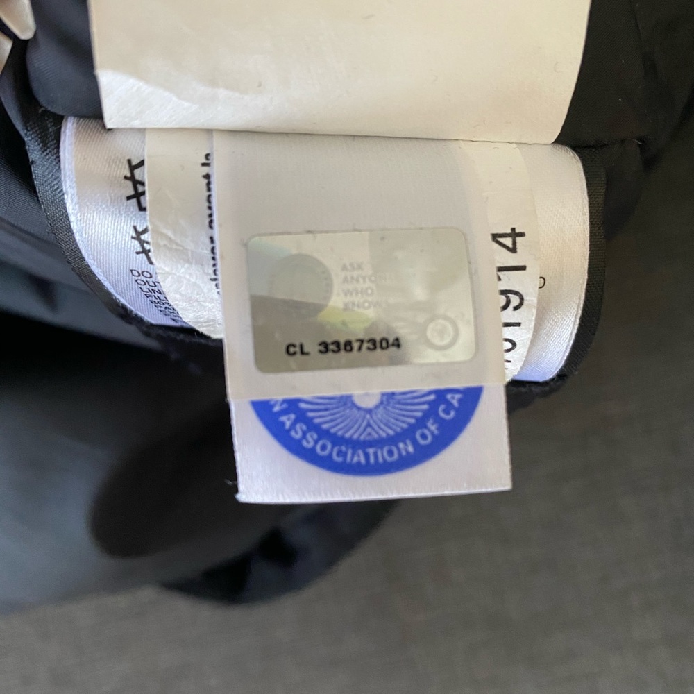 **SOLD** Canada Goose Rossclair Size L Black - Picture 5 of 8